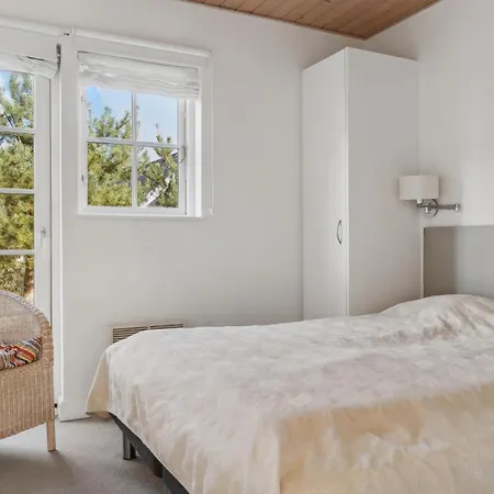 Amazing In With Kitchen *